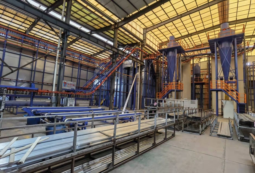 Guangdong Fengge Aluminum Co., Ltd. productielijn van de fabrikant